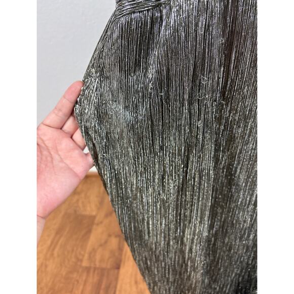 H2 Xscape Long Maxi Off Shoulder Gown Womens 16 Silver Metallic - Picture 8 of 10